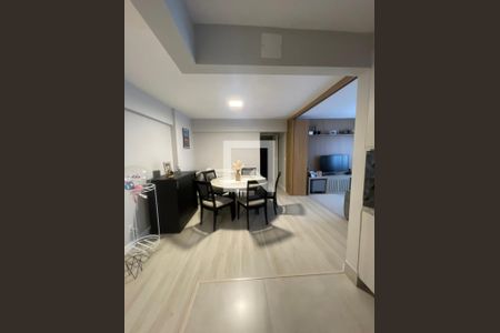 Sala de apartamento à venda com 2 quartos, 93m² em Vila Madalena, São Paulo