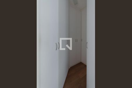 Closet do quarto de apartamento à venda com 1 quarto, 50m² em Vila Mariana, São Paulo