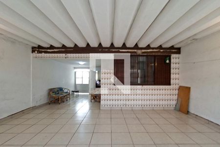 Garagem de casa para alugar com 2 quartos, 200m² em Guilhermina, Praia Grande