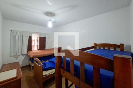 Quarto de casa para alugar com 2 quartos, 200m² em Guilhermina, Praia Grande
