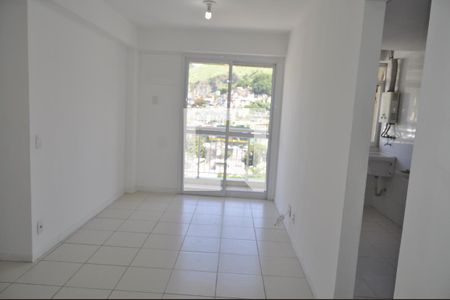 Apartamento à venda com 2 quartos, 55m² em Sampaio, Rio de Janeiro