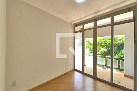 Escritório de casa para alugar com 3 quartos, 210m² em Jardim São Pedro, Campinas