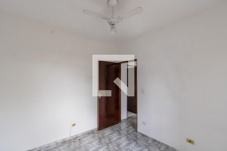 Quarto 2 de casa para alugar com 2 quartos, 70m² em Vila Paranagua, São Paulo