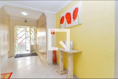 Hall de entrada de apartamento para alugar com 2 quartos, 62m² em Vila Leonor, Guarulhos