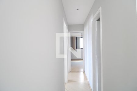 Corredor de apartamento à venda com 3 quartos, 70m² em Jardim Itapeva, São Paulo