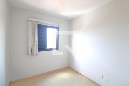 Quarto 1 de apartamento à venda com 3 quartos, 70m² em Jardim Itapeva, São Paulo