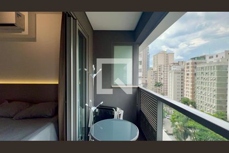 Varanda de kitnet/studio para alugar com 1 quarto, 20m² em Pinheiros, São Paulo