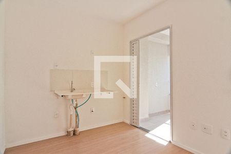 Sala e cozinha de apartamento para alugar com 2 quartos, 28m² em Jardim Jaragua (sao Domingos), São Paulo