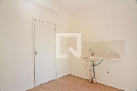 Sala e cozinha de apartamento para alugar com 2 quartos, 28m² em Jardim Jaragua (sao Domingos), São Paulo