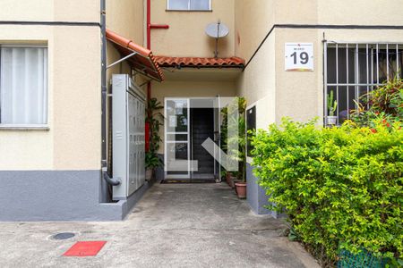 Fachada do bloco de apartamento para alugar com 2 quartos, 55m² em Paciência, Rio de Janeiro