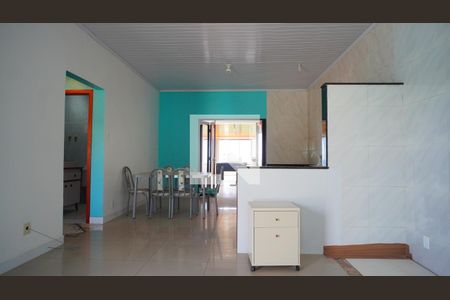 Sala  de casa à venda com 3 quartos, 380m² em Vila Nova, Porto Alegre