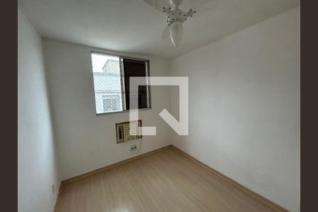 Quarto 1 de apartamento para alugar com 2 quartos, 44m² em Guadalupe, Rio de Janeiro