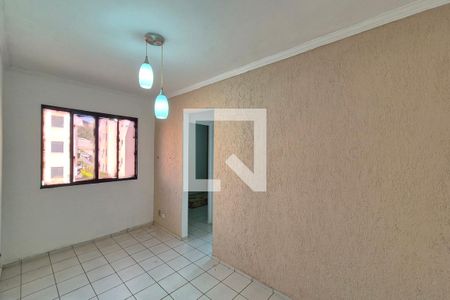 Sala de apartamento para alugar com 2 quartos, 45m² em Jardim Itayu, Campinas