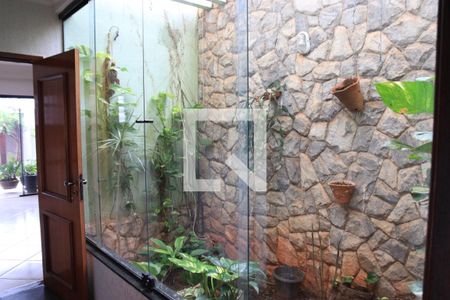 Escritório de casa para alugar com 4 quartos, 558m² em Santa Genoveva, Goiânia