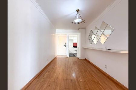 Sala de apartamento para alugar com 3 quartos, 98m² em Vila Brasilio Machado, São Paulo