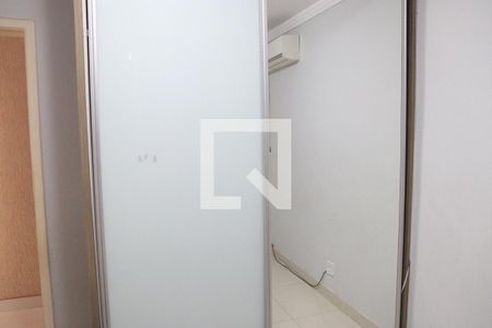 Quarto 01 de apartamento para alugar com 2 quartos, 64m² em Setor Goiânia 2 , Goiânia