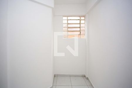 Quarto de casa para alugar com 2 quartos, 40m² em Jardim Luso, São Paulo