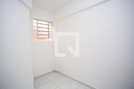 Quarto de casa para alugar com 2 quartos, 40m² em Jardim Luso, São Paulo