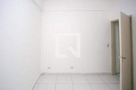 Quarto de casa para alugar com 2 quartos, 40m² em Jardim Luso, São Paulo