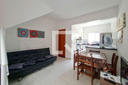 Casa de Condomínio para alugar com 2 quartos, 68m² em Jardim Imperador, Praia Grande