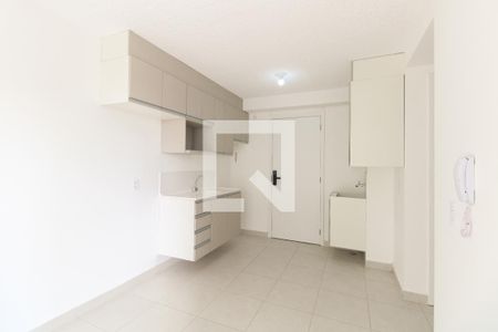 Sala  de apartamento para alugar com 2 quartos, 36m² em Guaiauna, São Paulo