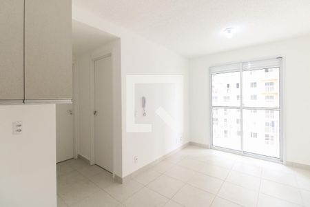 Sala  de apartamento para alugar com 2 quartos, 36m² em Guaiauna, São Paulo