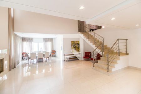 Sala  de casa de condomínio à venda com 4 quartos, 382m² em Alphaville, Santana de Parnaíba