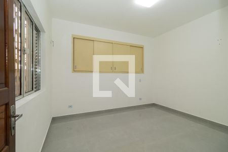 Quarto 1 de casa para alugar com 2 quartos, 80m² em Vila Fatima, São Paulo