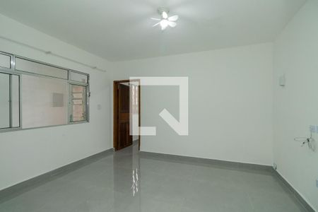 Sala de casa para alugar com 2 quartos, 80m² em Vila Fatima, São Paulo