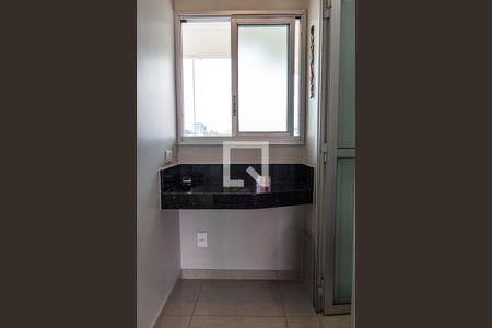 Lavabo de apartamento à venda com 3 quartos, 97m² em Buritis, Belo Horizonte