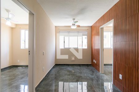 Sala de apartamento para alugar com 2 quartos, 35m² em Fazenda da Juta, São Paulo