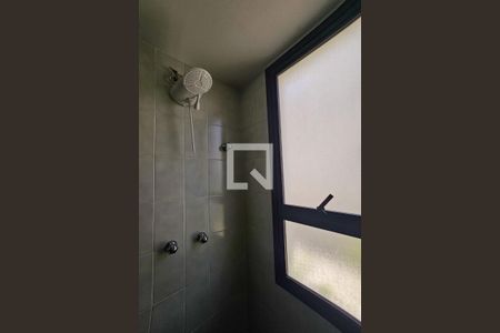 banheiro da suíte 3 de apartamento para alugar com 3 quartos, 200m² em Praia Enseada, Guarujá