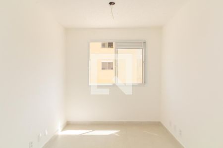 Sala/Cozinha de apartamento para alugar com 2 quartos, 40m² em Vila Carmosina, São Paulo
