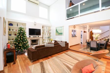 Casa à venda com 5 quartos, 500m² em Santo Amaro, São Paulo