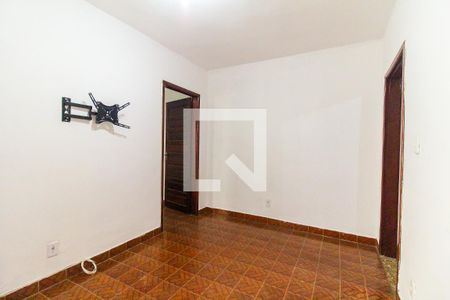 Casa para alugar com 2 quartos, 100m² em Vila Carmosina, São Paulo