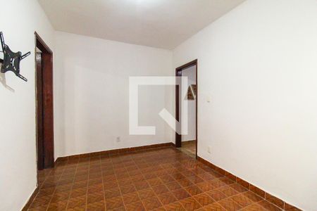 Casa para alugar com 2 quartos, 100m² em Vila Carmosina, São Paulo