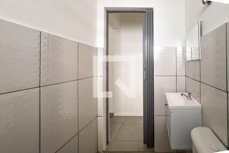 Banheiro de casa para alugar com 1 quarto, 65m² em Cambuci, São Paulo