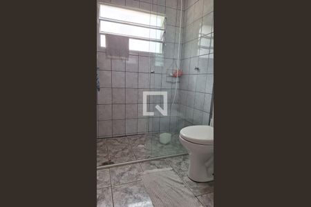 Banheiro de casa para alugar com 2 quartos, 65m² em Jardim Rosa de Franca, Guarulhos