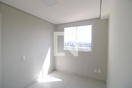 Quarto 2 de apartamento para alugar com 2 quartos, 33m² em Veleiros, São Paulo
