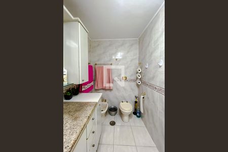 Banheiro da Suíte de casa à venda com 3 quartos, 250m² em Vila Monumento, São Paulo