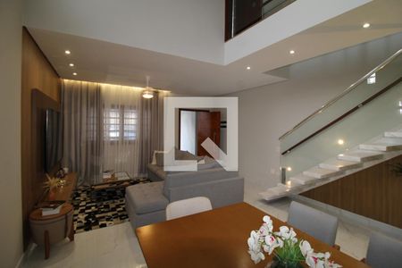 Sala de casa à venda com 3 quartos, 350m² em Jardim São Paulo, São Paulo