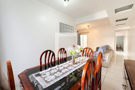 Sala 2 de casa para alugar com 2 quartos, 155m² em Jardim Olavo Bilac, São Bernardo do Campo