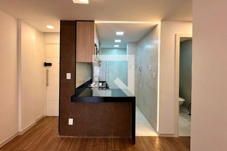 Apartamento à venda com 2 quartos, 68m² em Copacabana, Rio de Janeiro