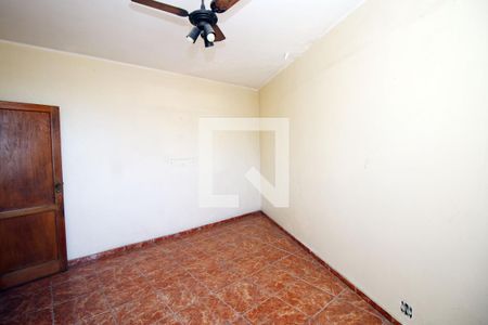 Quarto 1 de apartamento à venda com 2 quartos, 60m² em Ramos, Rio de Janeiro