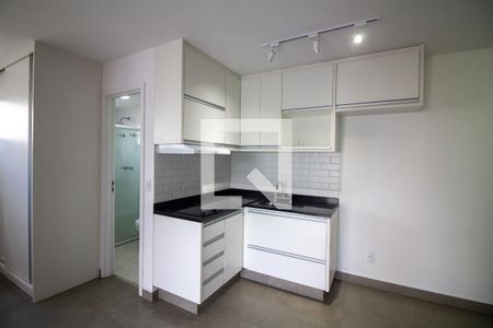 Cozinha de kitnet/studio para alugar com 1 quarto, 37m² em Campo Belo, São Paulo