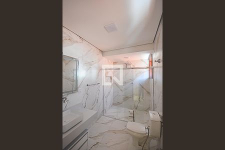 Banheiro da Suíte de casa à venda com 3 quartos, 222m² em Dos Casa, São Bernardo do Campo