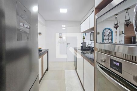 cozinha de apartamento para alugar com 3 quartos, 106m² em Jardim Belmar, Guarujá