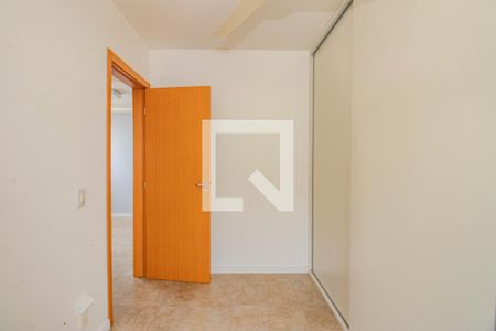 Quarto 2 de apartamento para alugar com 2 quartos, 43m² em Humaitá, Porto Alegre