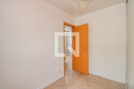 Quarto 2 de apartamento para alugar com 2 quartos, 43m² em Humaitá, Porto Alegre