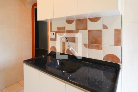 Cozinha de kitnet/studio para alugar com 1 quarto, 28m² em Moema, São Paulo